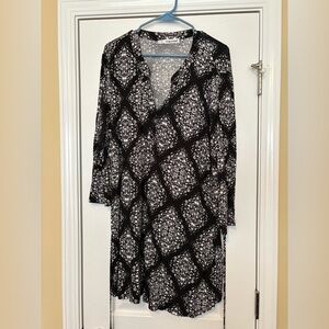 Black and White Patterned Tunic